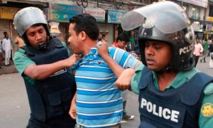 Bangladeshi-police-arrest-007