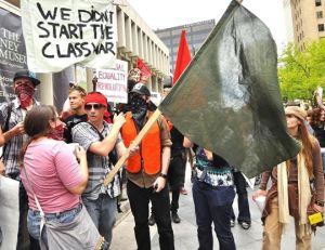 1623741_224348351087166_1803652810_n