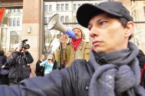 431623_10150683782892281_237694146_n